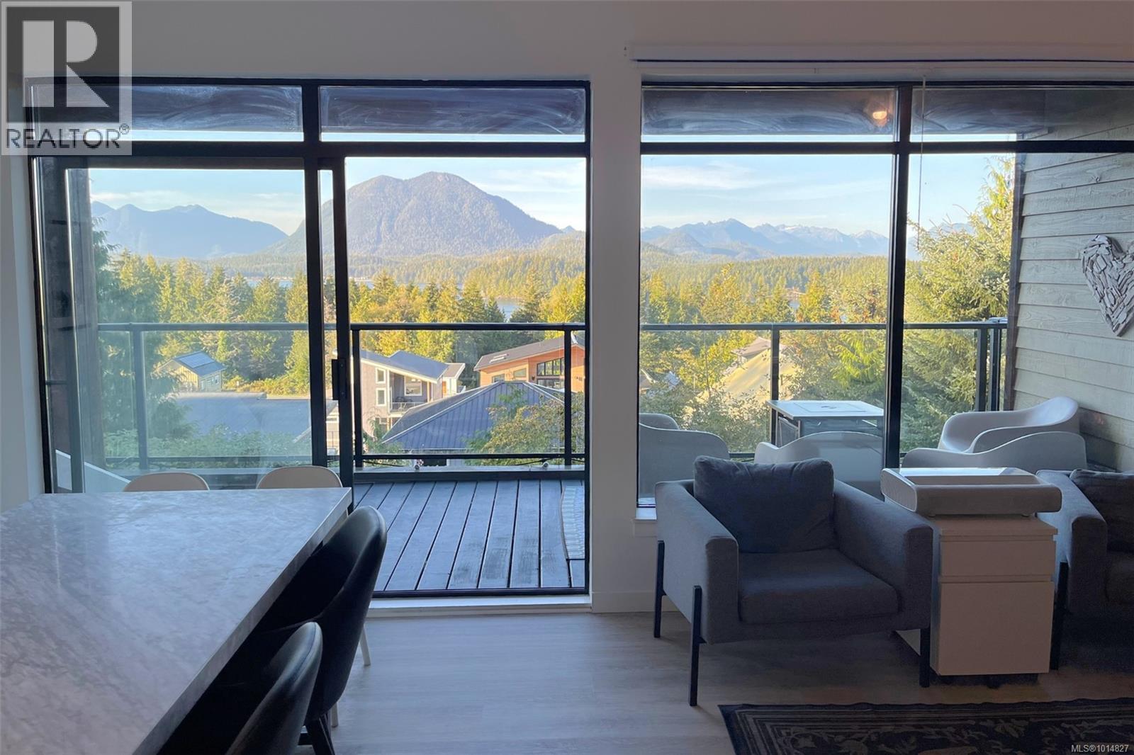 204 591 Pfeiffer Cres, Tofino