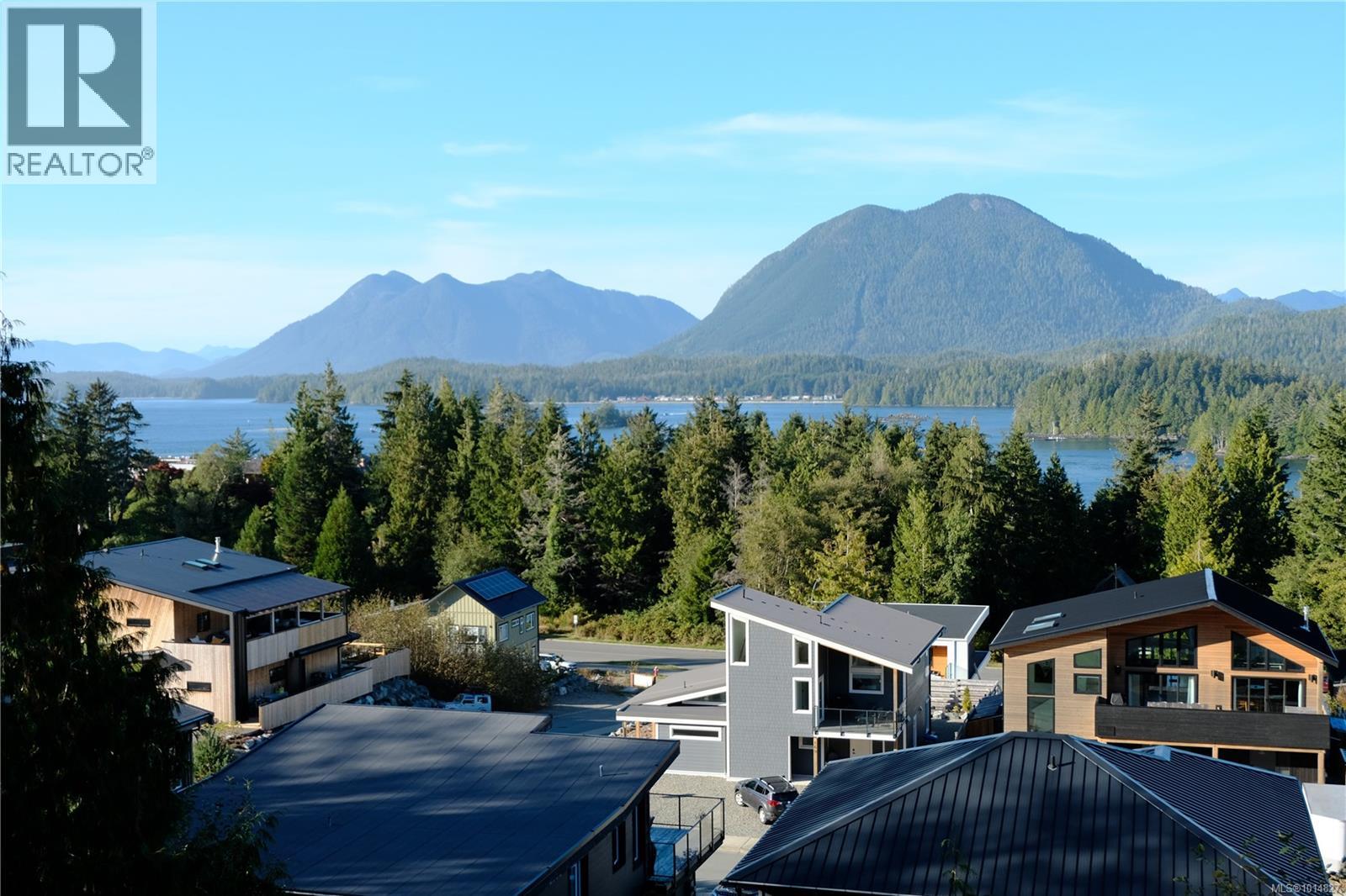204 591 Pfeiffer Cres, Tofino