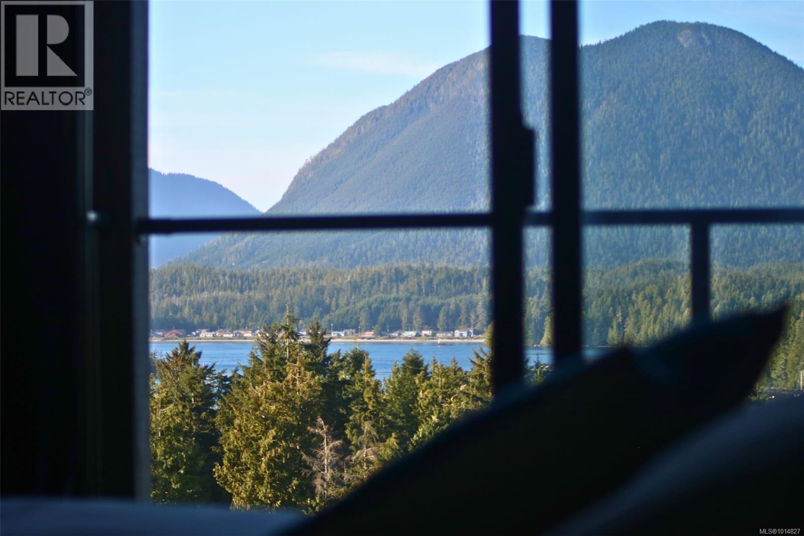 204 591 Pfeiffer Cres, Tofino
