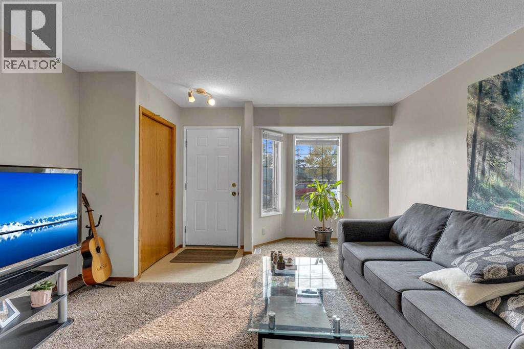 5428 45 Street, Lacombe