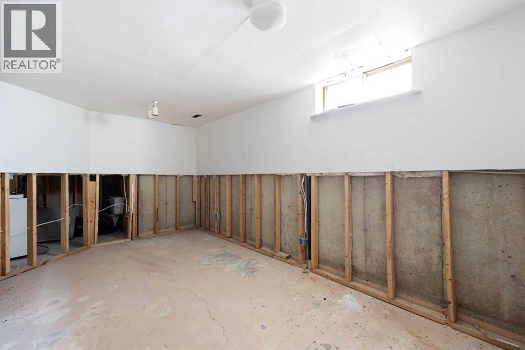 9907 Gordon Avenue, Fort McMurray