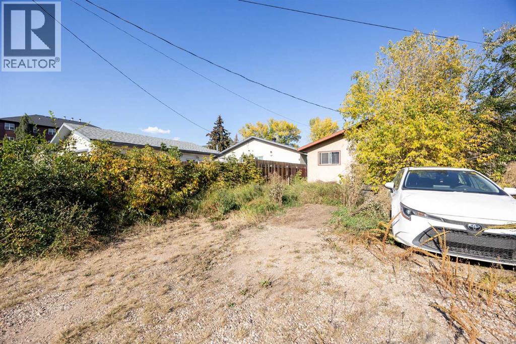 9907 GORDON, Fort McMurray