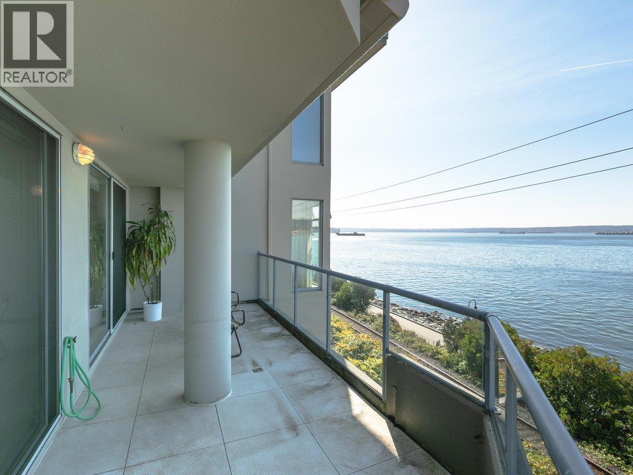 203 2190 ARGYLE AVENUE, West Vancouver