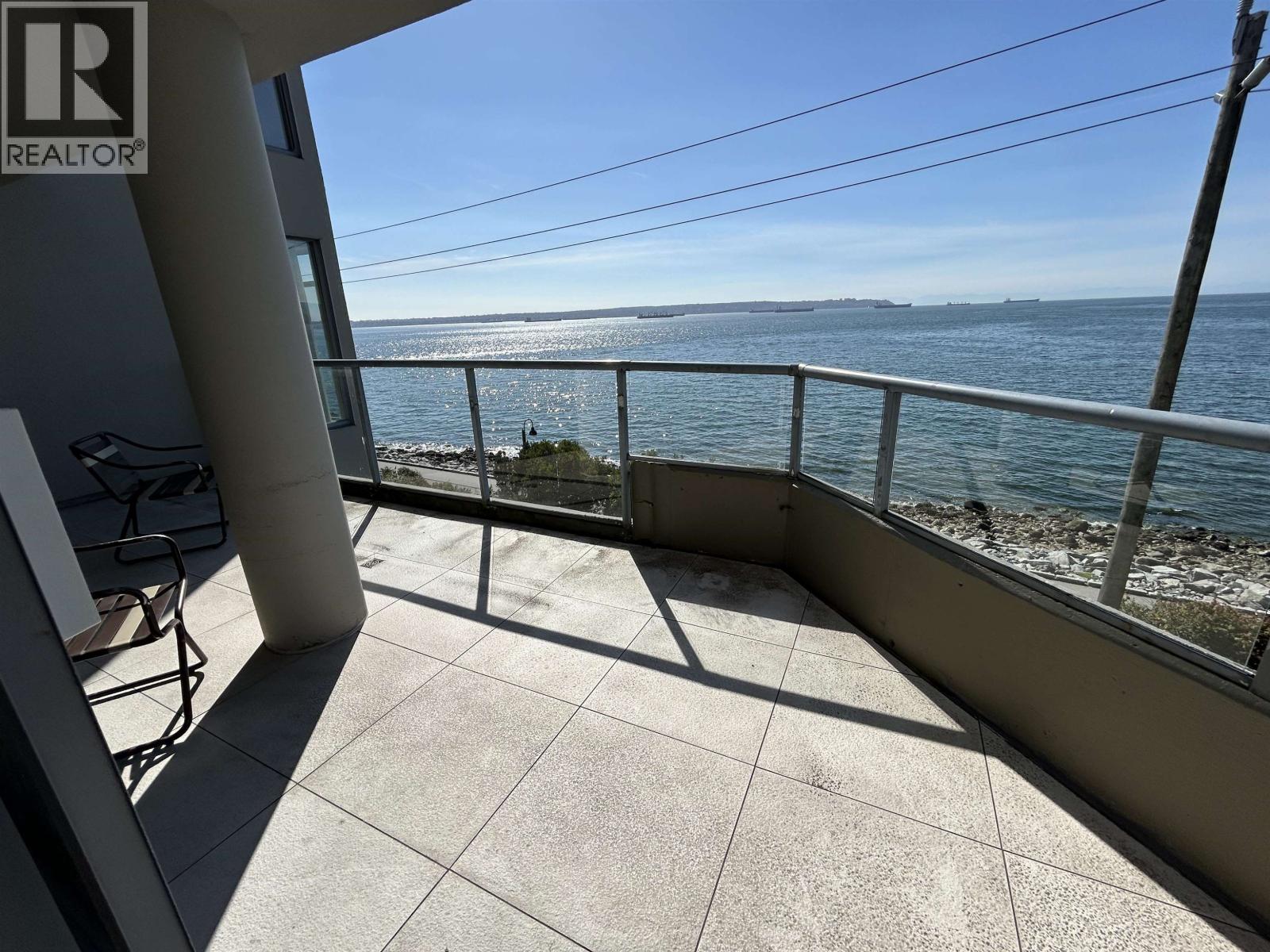 203 2190 ARGYLE AVENUE, West Vancouver