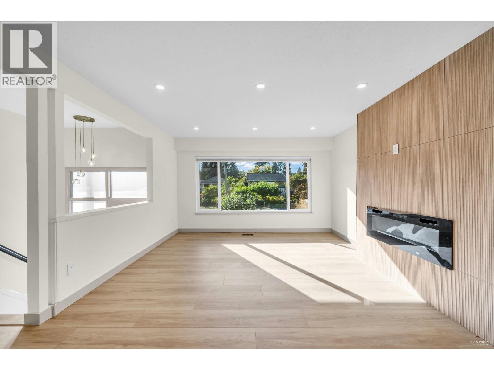 3640 ST. ANNE STREET, Port Coquitlam