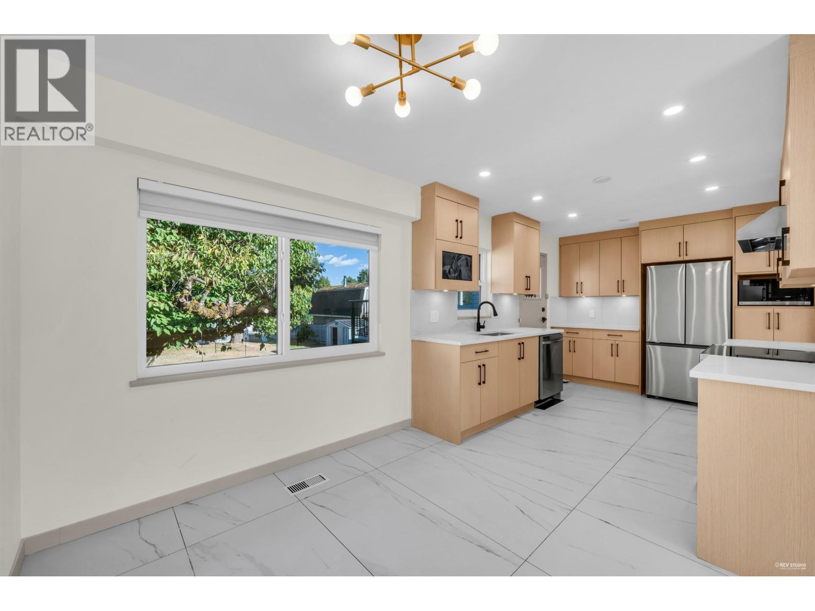 3640 ST. ANNE STREET, Port Coquitlam