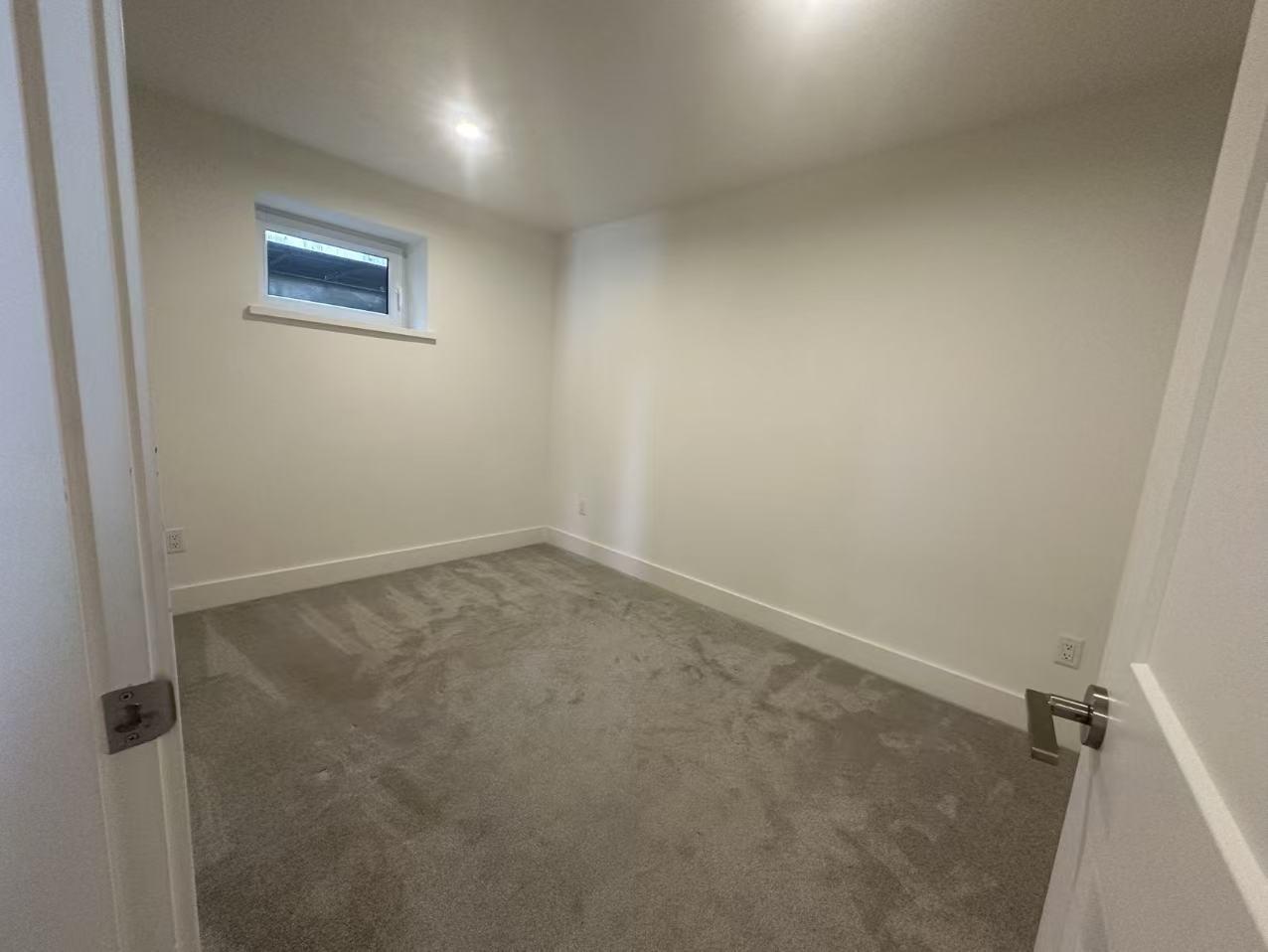 1525 KING GEORGE BLVD, Surrey