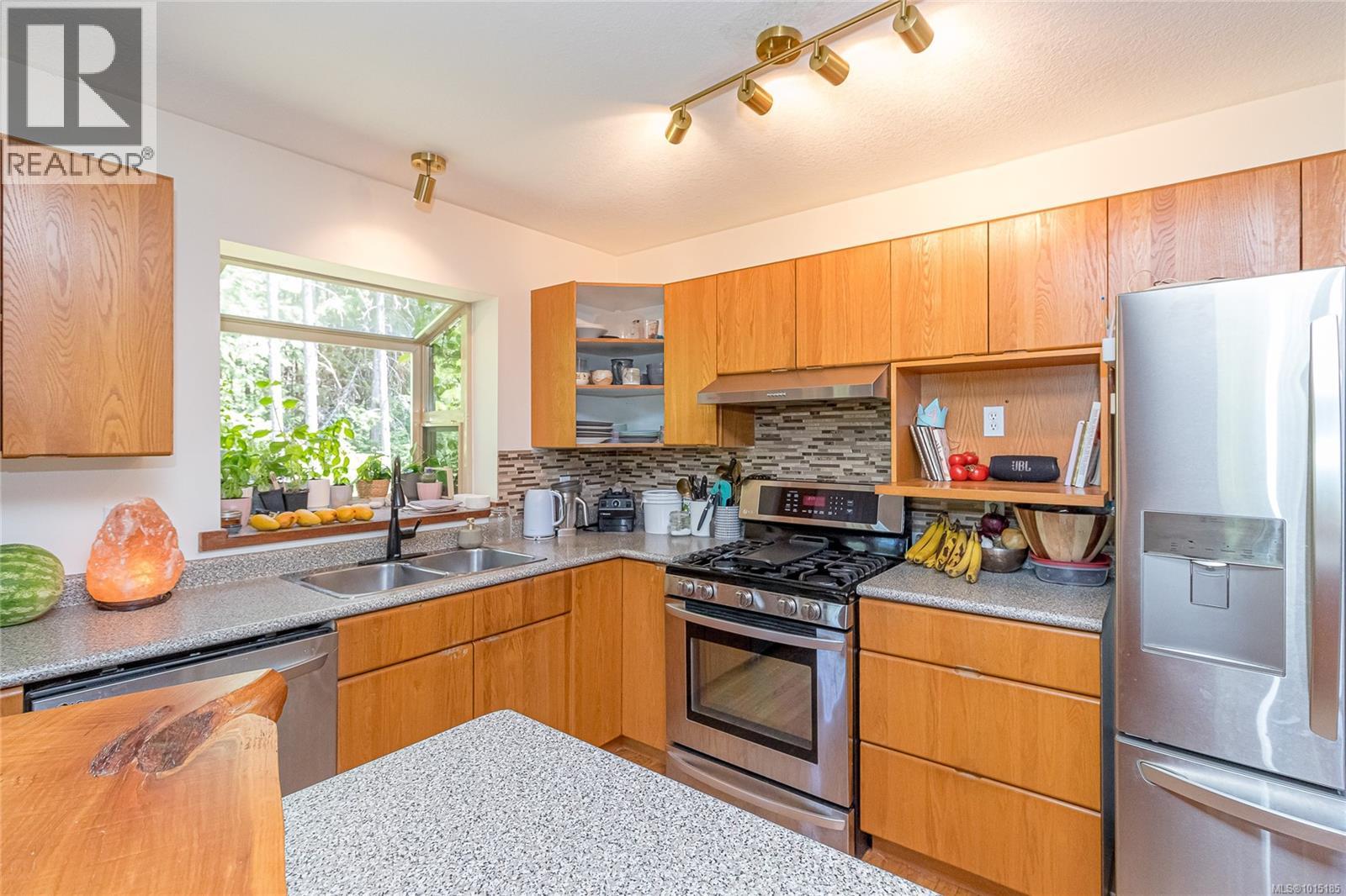 3211 Colpman Rd, Cobble Hill