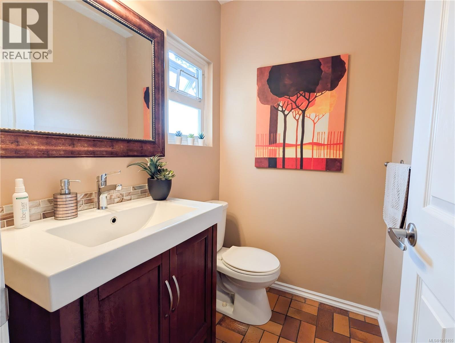 24 3981 Nelthorpe St, Saanich