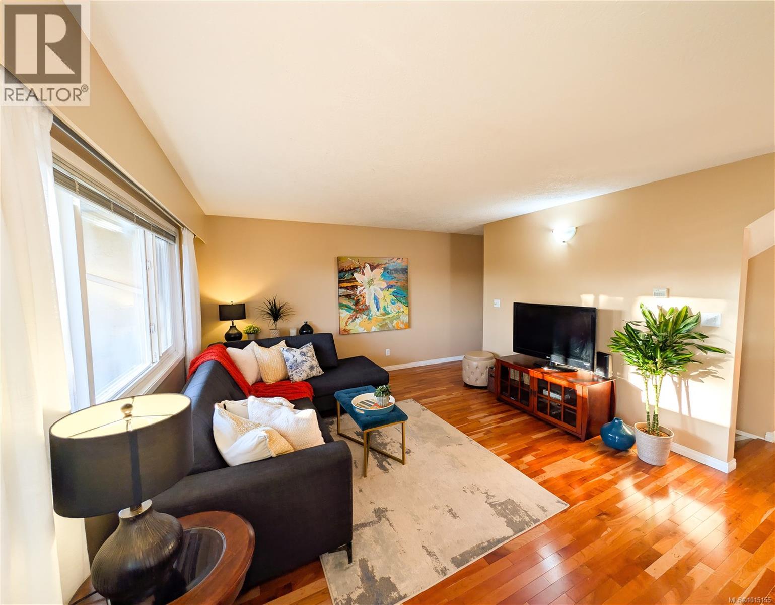24 3981 Nelthorpe St, Saanich