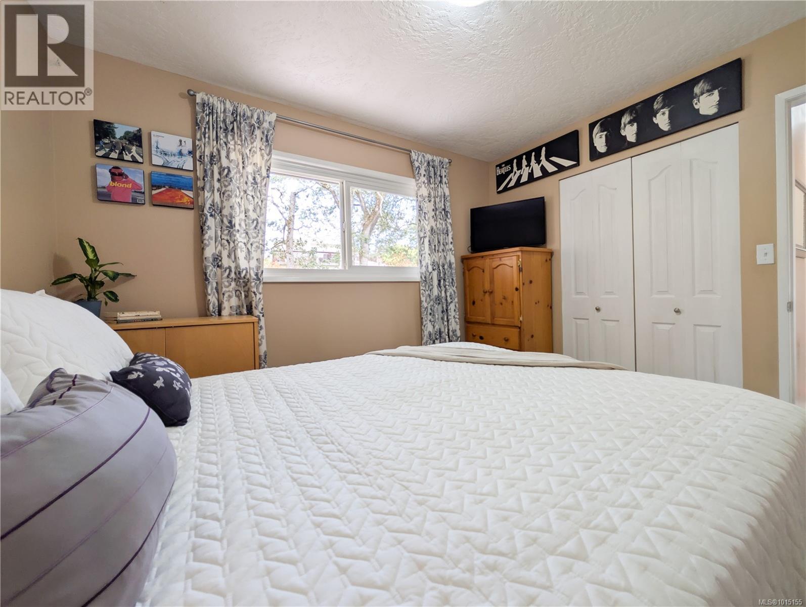 24 3981 Nelthorpe St, Saanich