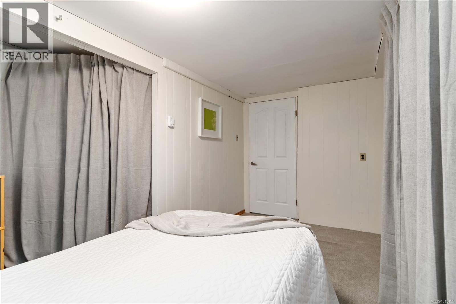 24 3981 Nelthorpe St, Saanich
