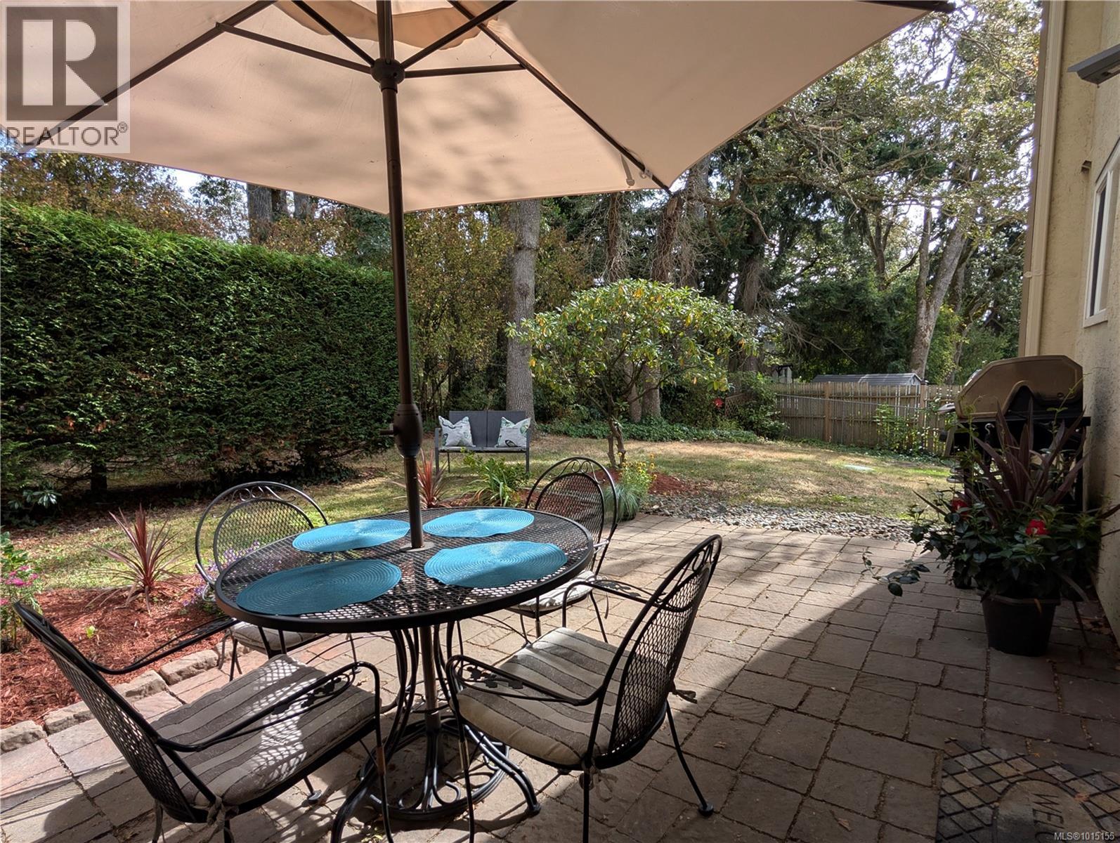 24 3981 Nelthorpe St, Saanich