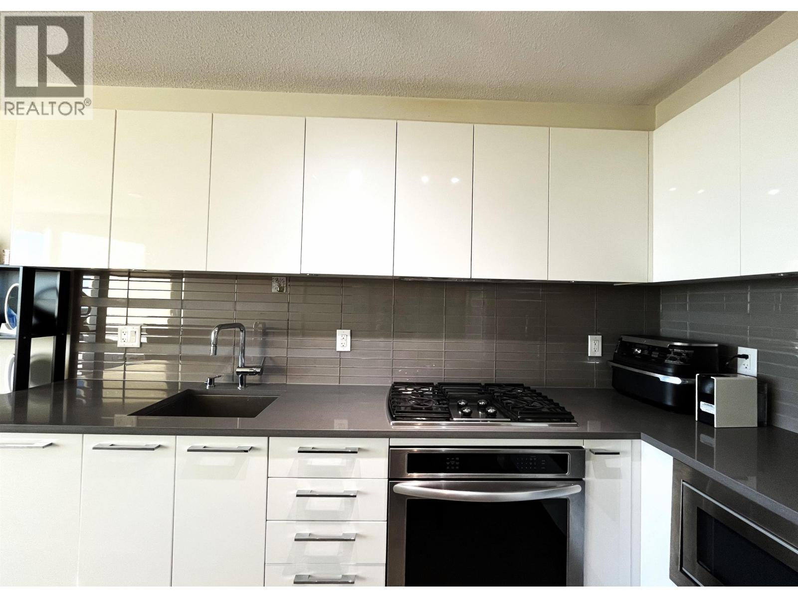 1503 6658 DOW AVENUE, Burnaby