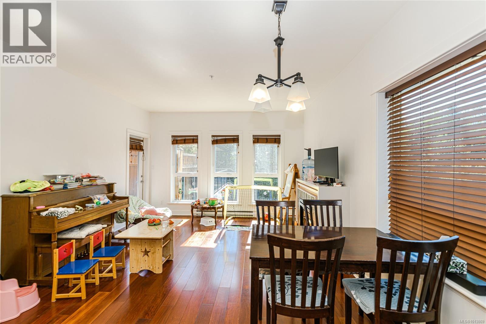 103 201 Nursery Hill Dr, View Royal