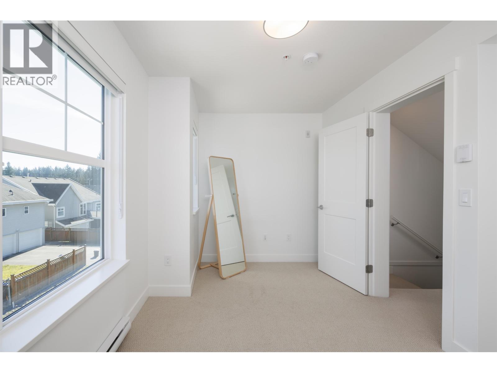 119 707 ROBINSON STREET, Coquitlam