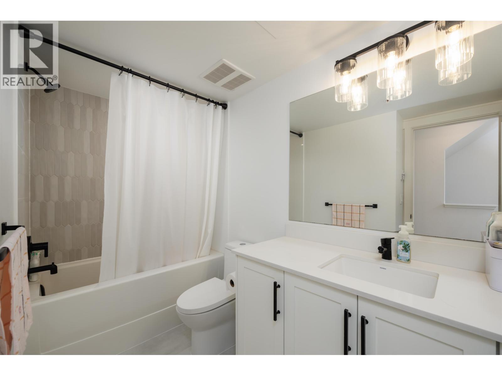 119 707 ROBINSON STREET, Coquitlam