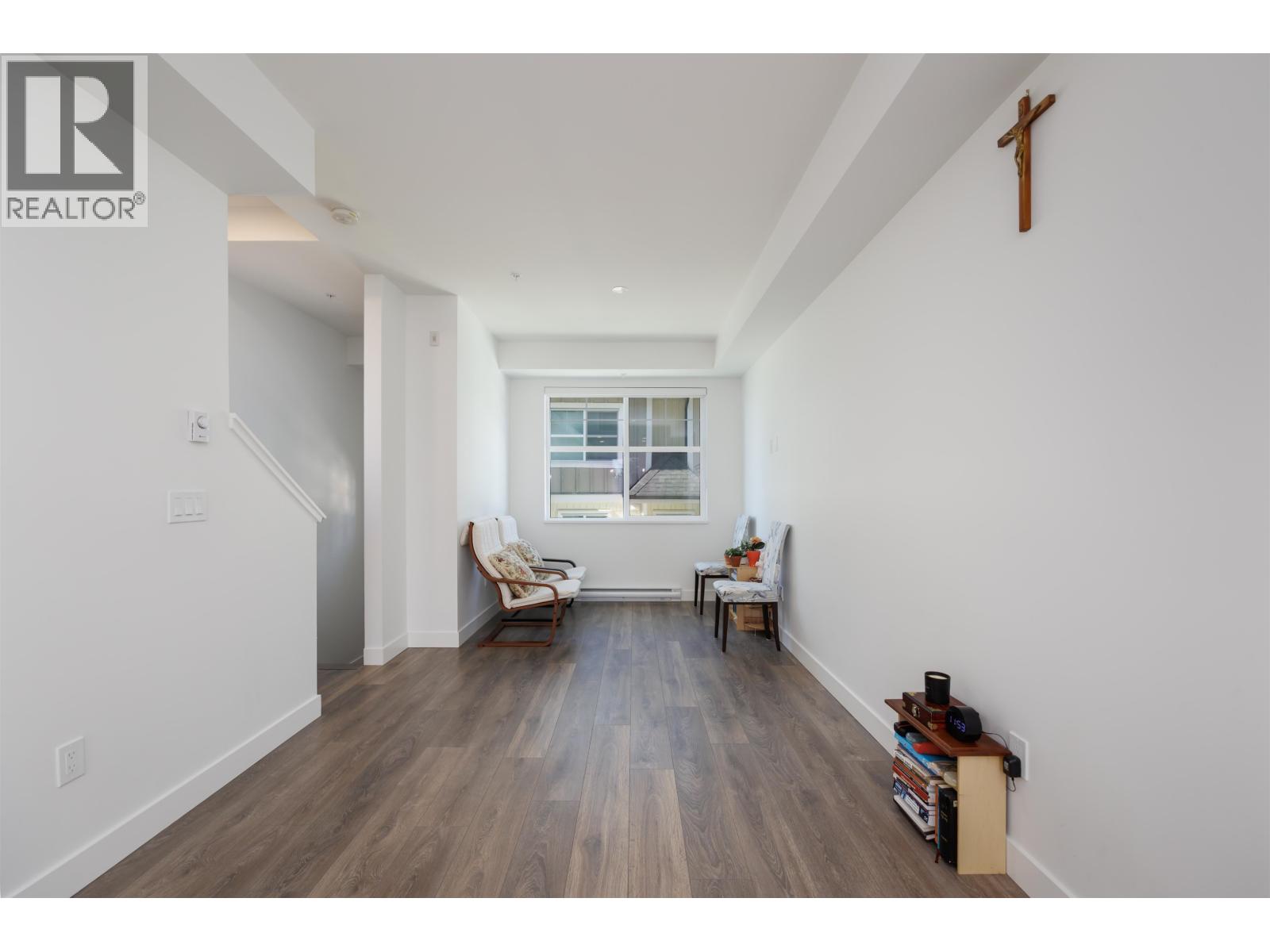 119 707 ROBINSON STREET, Coquitlam