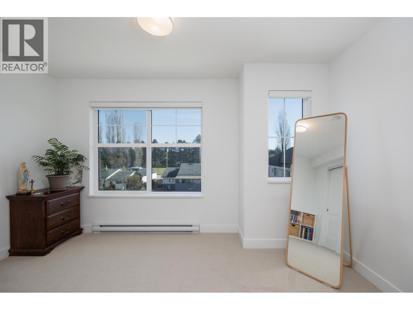 119 707 ROBINSON STREET, Coquitlam