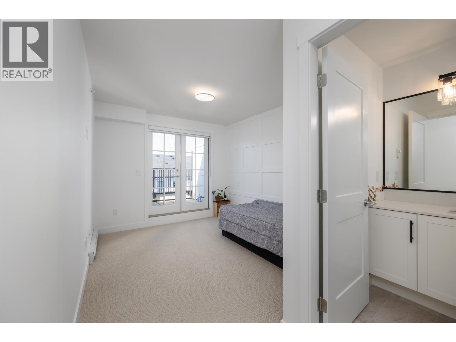 119 707 ROBINSON STREET, Coquitlam