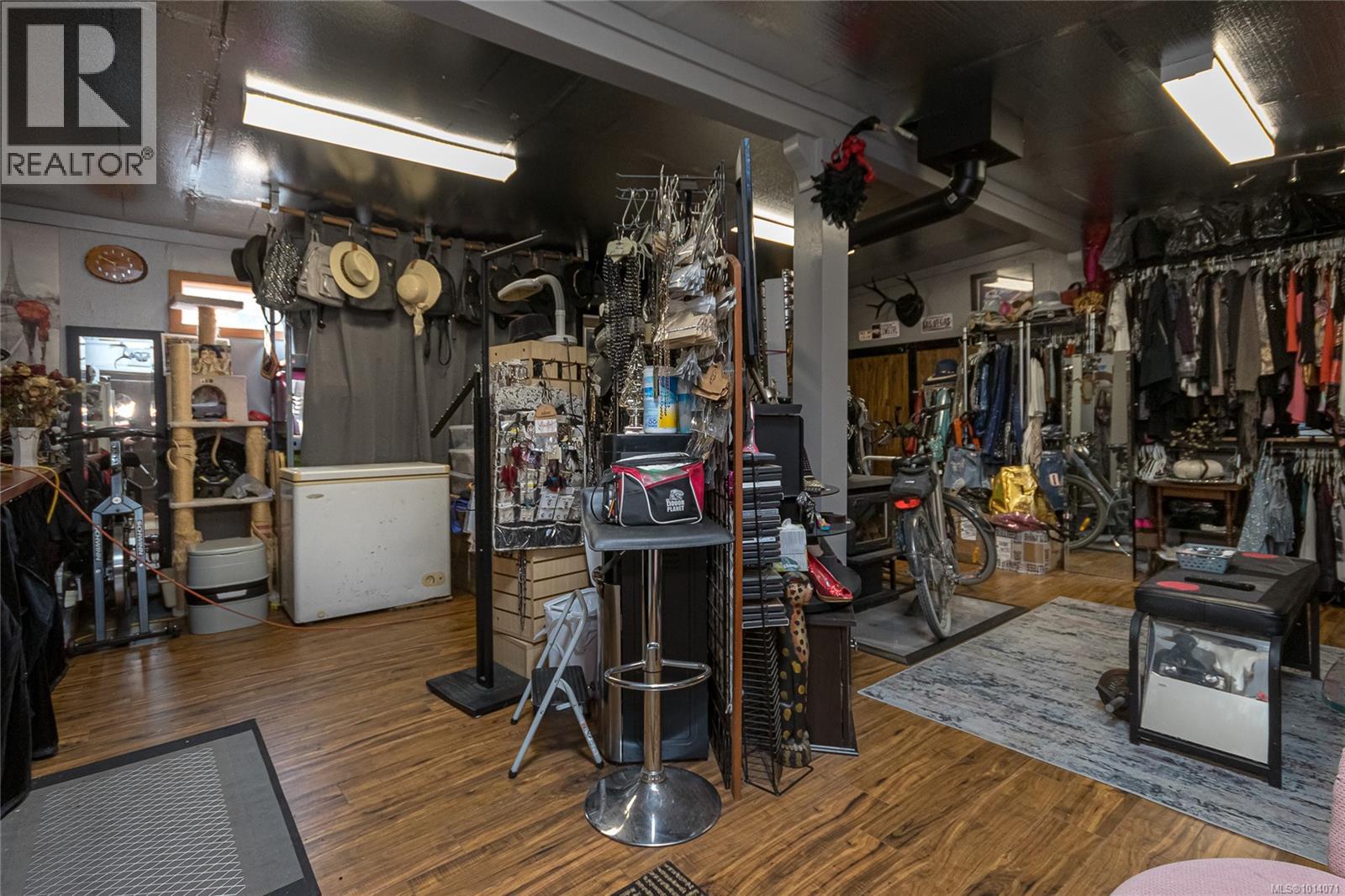  988 Latoria Road, Langford