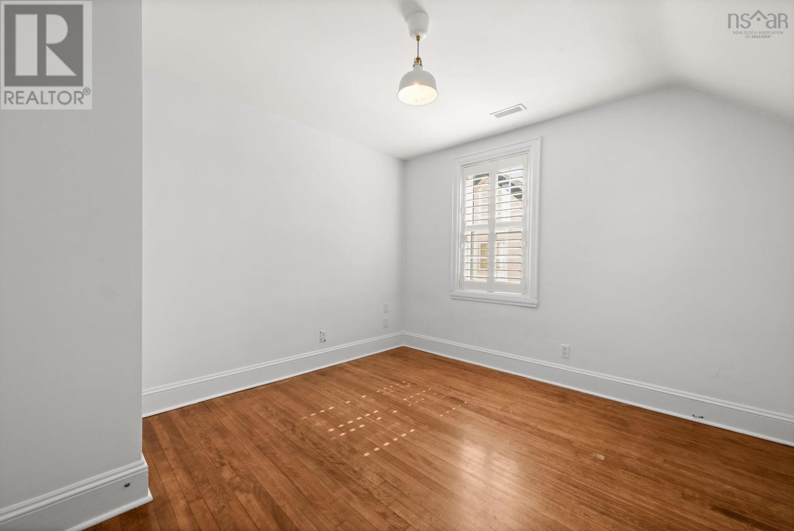 Property 25 of 43 of 1139 Dalhousie Street