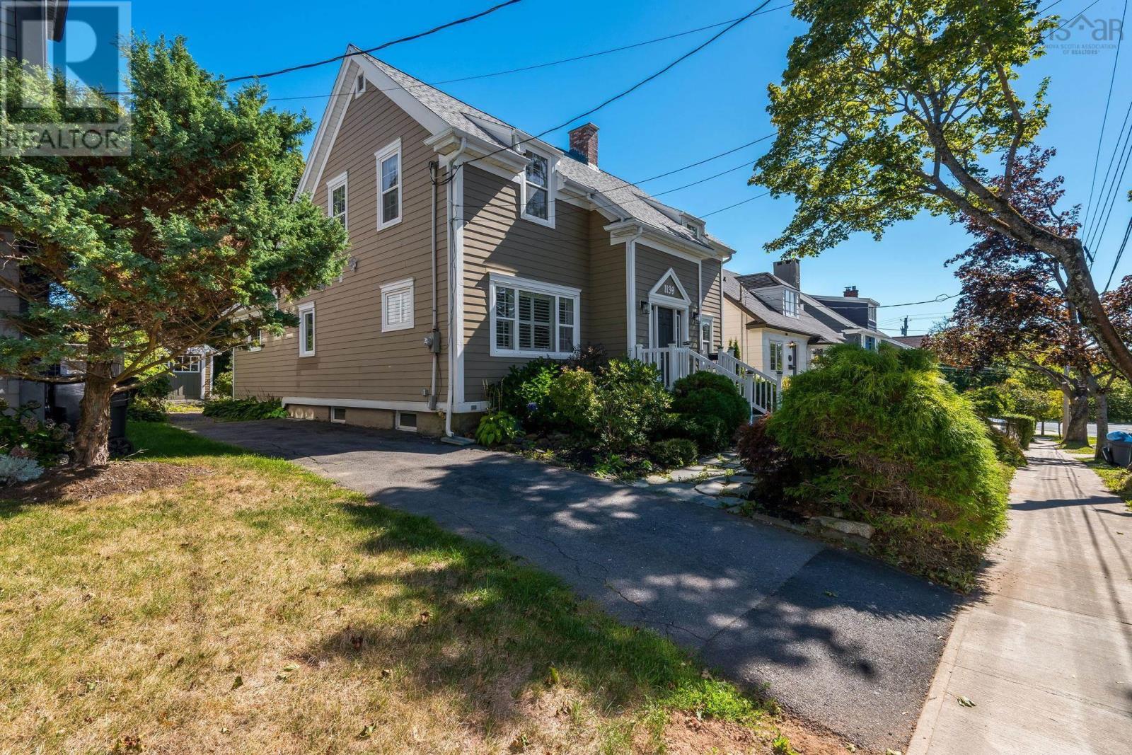 Property 3 of 43 of 1139 Dalhousie Street