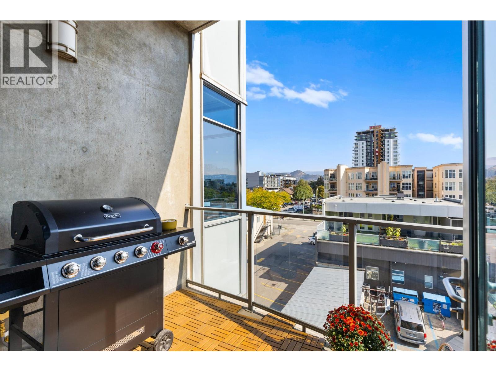 304 1329 Ellis Street, Kelowna