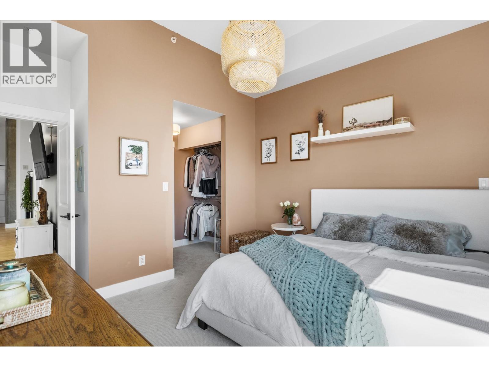 304 1329 Ellis Street, Kelowna