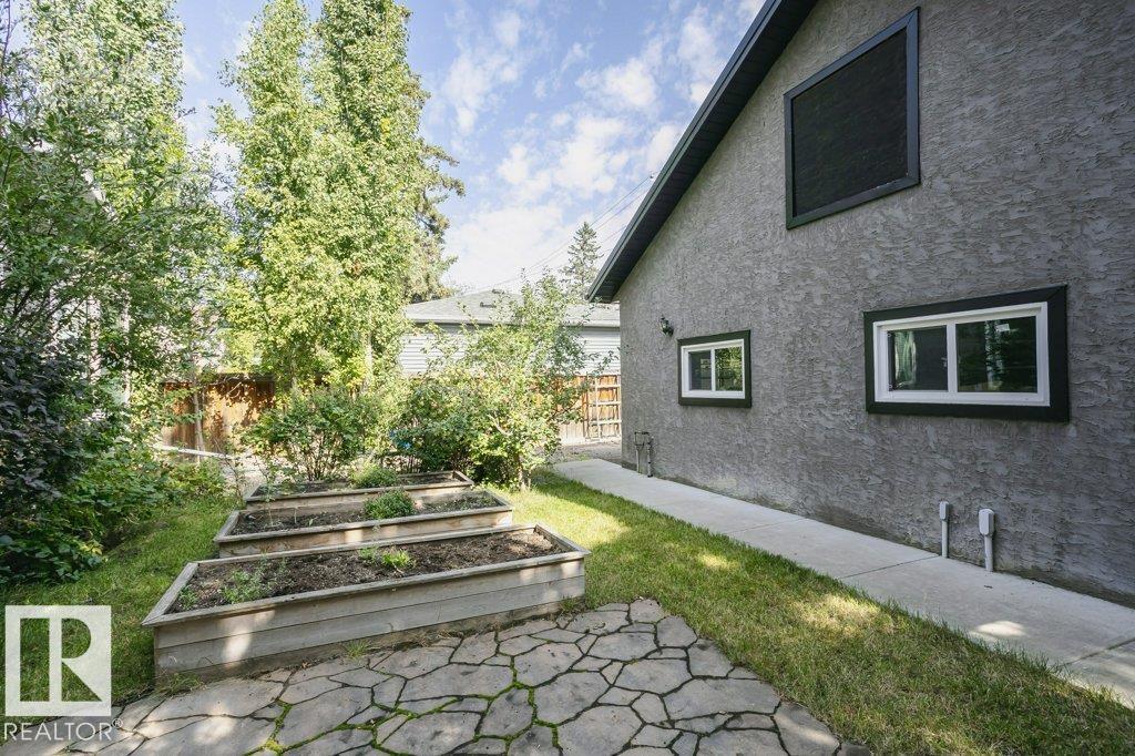 9119 117 ST NW, Edmonton