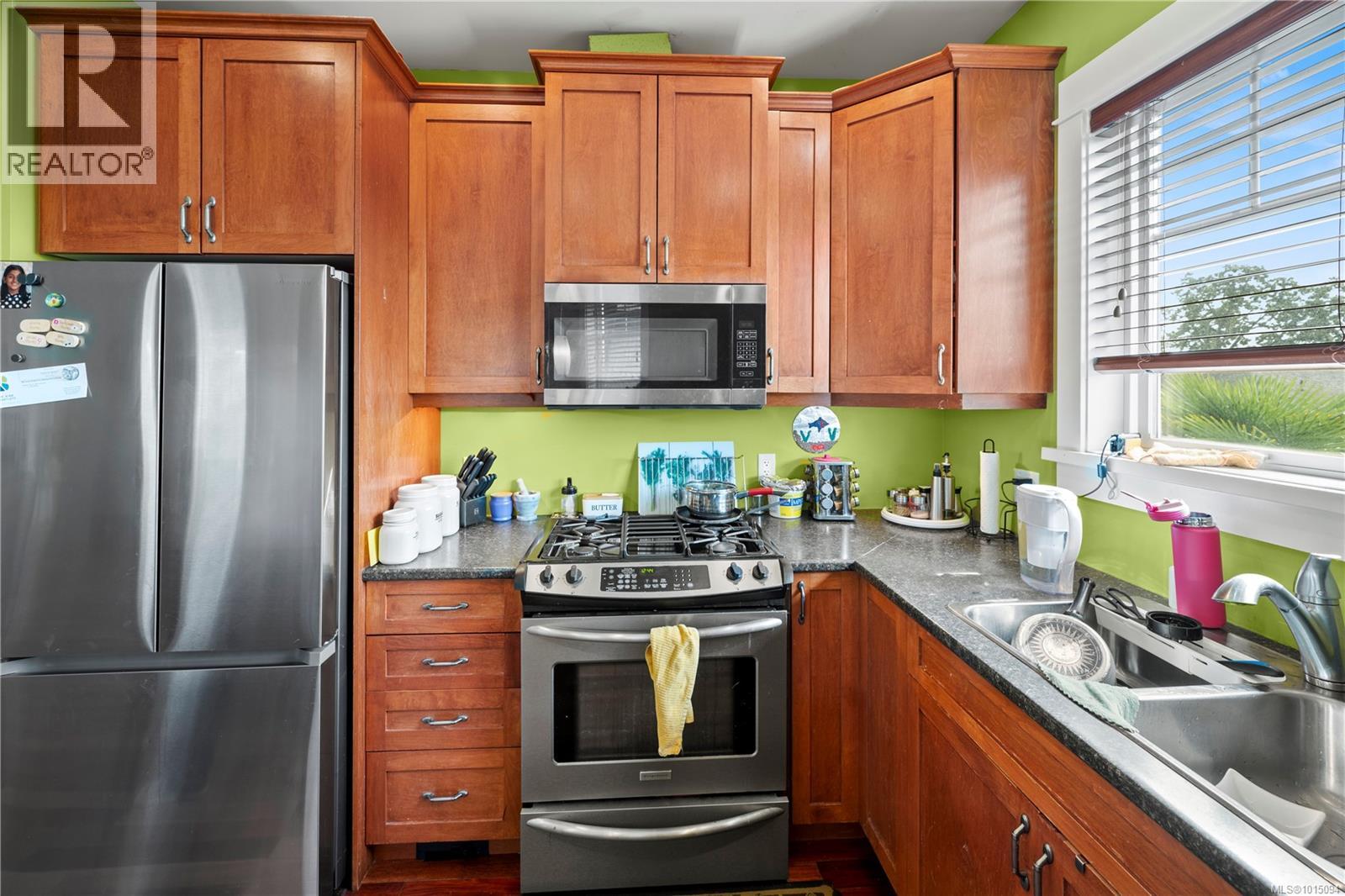 4048 Copperfield Lane, Saanich