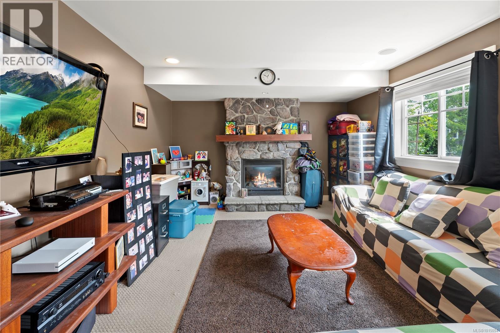 4048 Copperfield Lane, Saanich