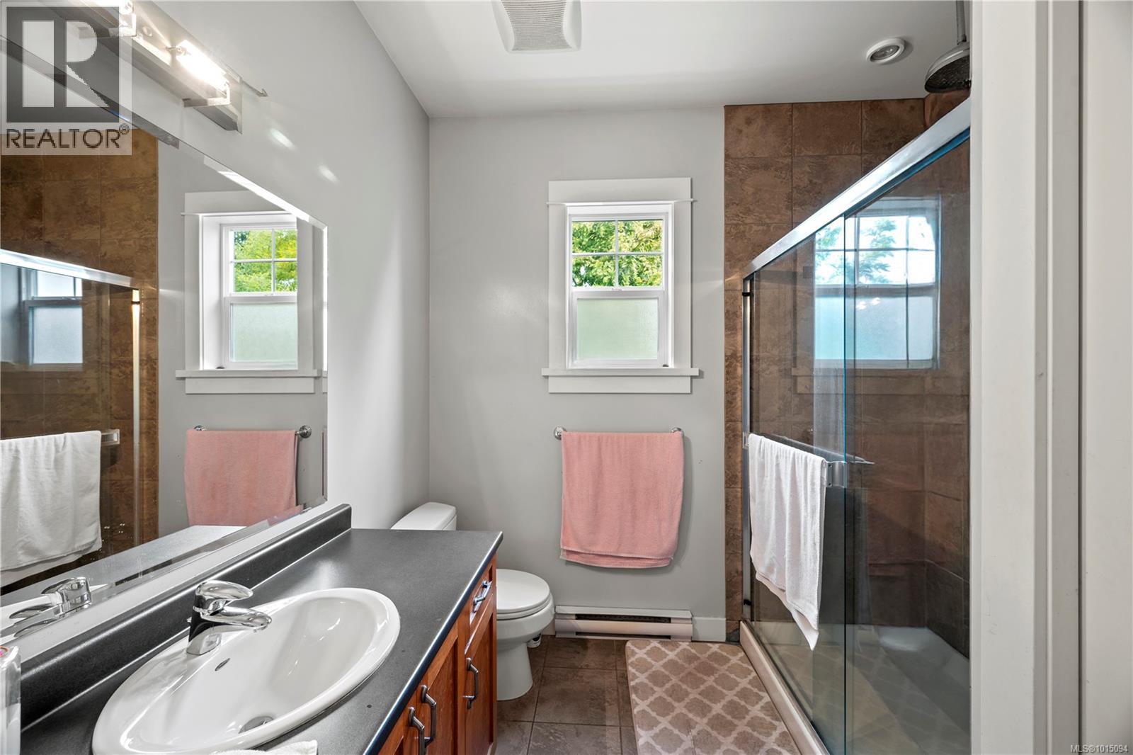 4048 Copperfield Lane, Saanich
