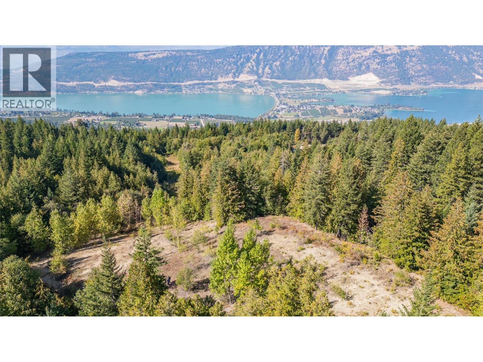  6055 Oyama Lake Road, Oyama