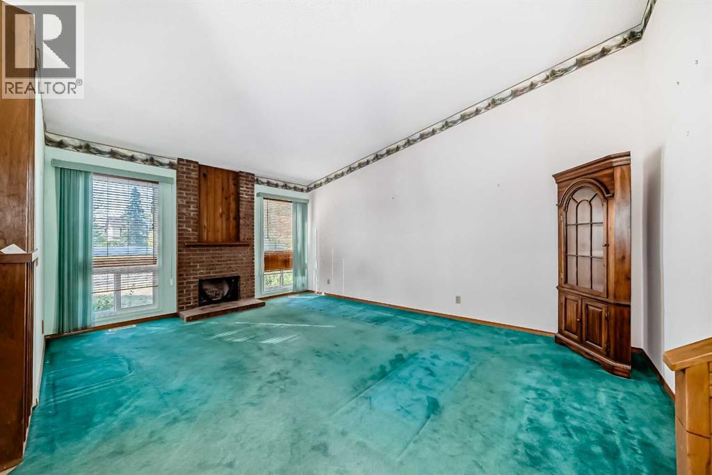 Single Family House 4 Level for Sale in  Templeview Place NE Temple Calgary 