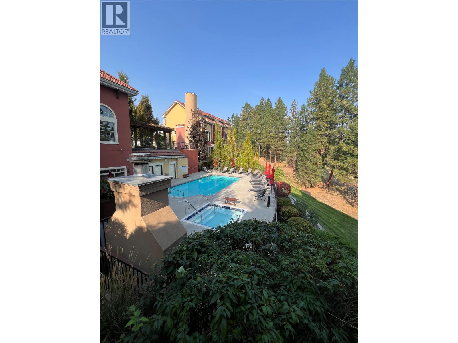 229 1795 Country Club Drive, Kelowna