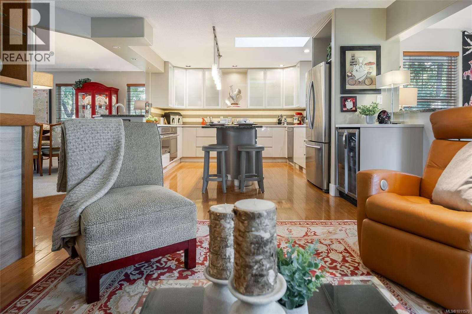 3720 Dolphin Dr, Nanoose Bay