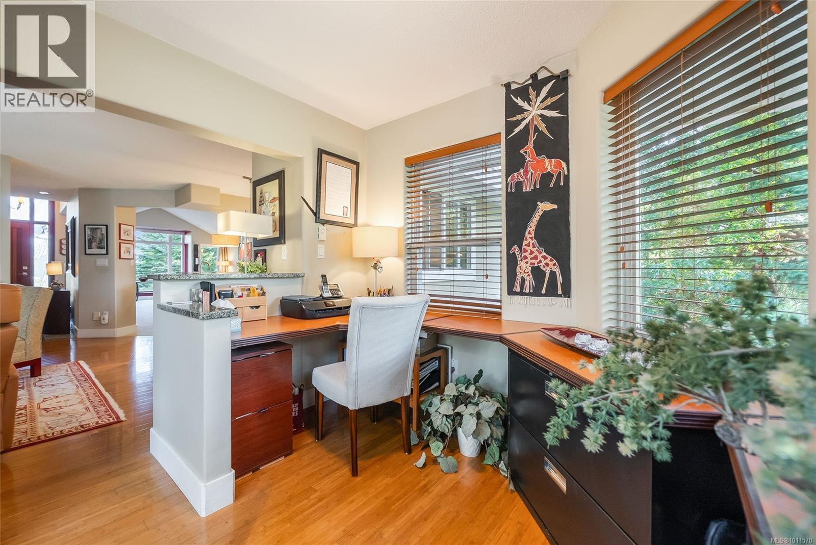 3720 Dolphin Dr, Nanoose Bay
