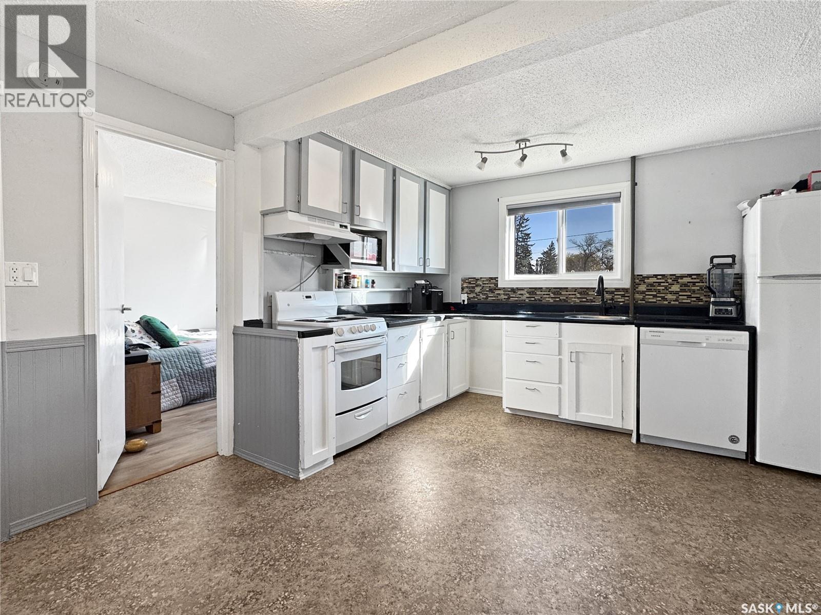 220 2nd AVENUE W - Photo 5 of 18, Maidstone, Saskatchewan