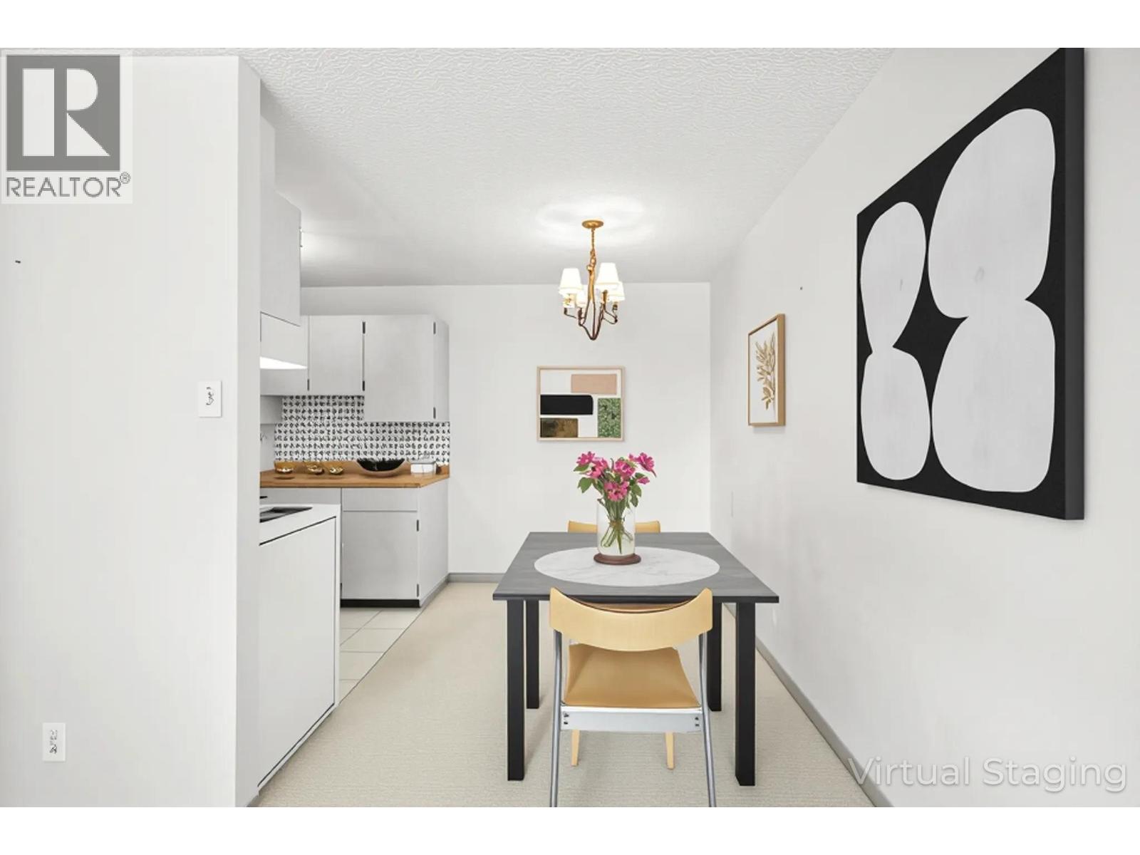 1006 2016 FULLERTON AVENUE, North Vancouver