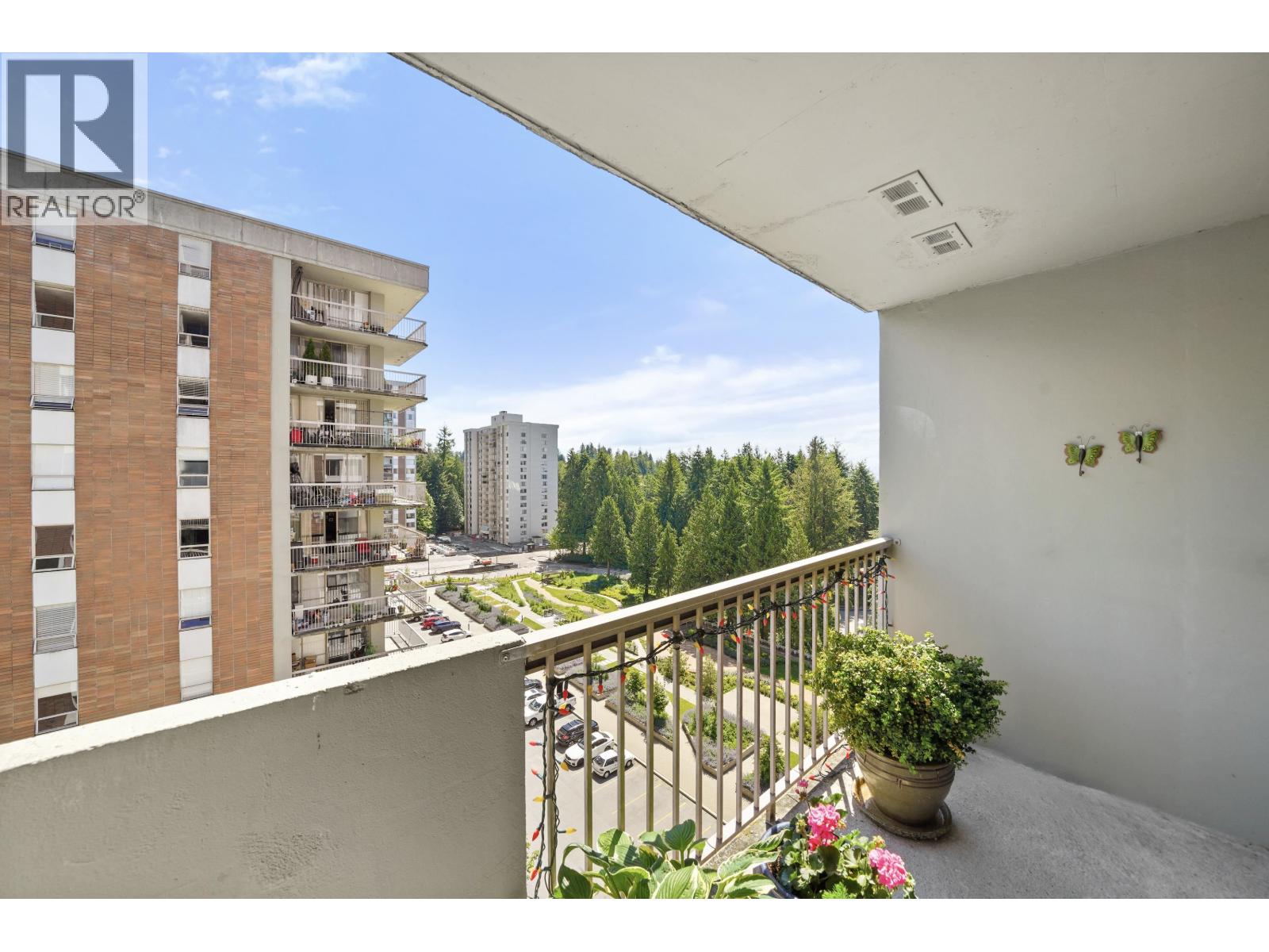 1006 2016 FULLERTON AVENUE, North Vancouver