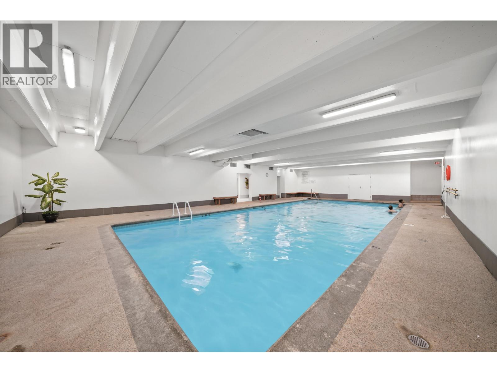 1006 2016 FULLERTON AVENUE, North Vancouver