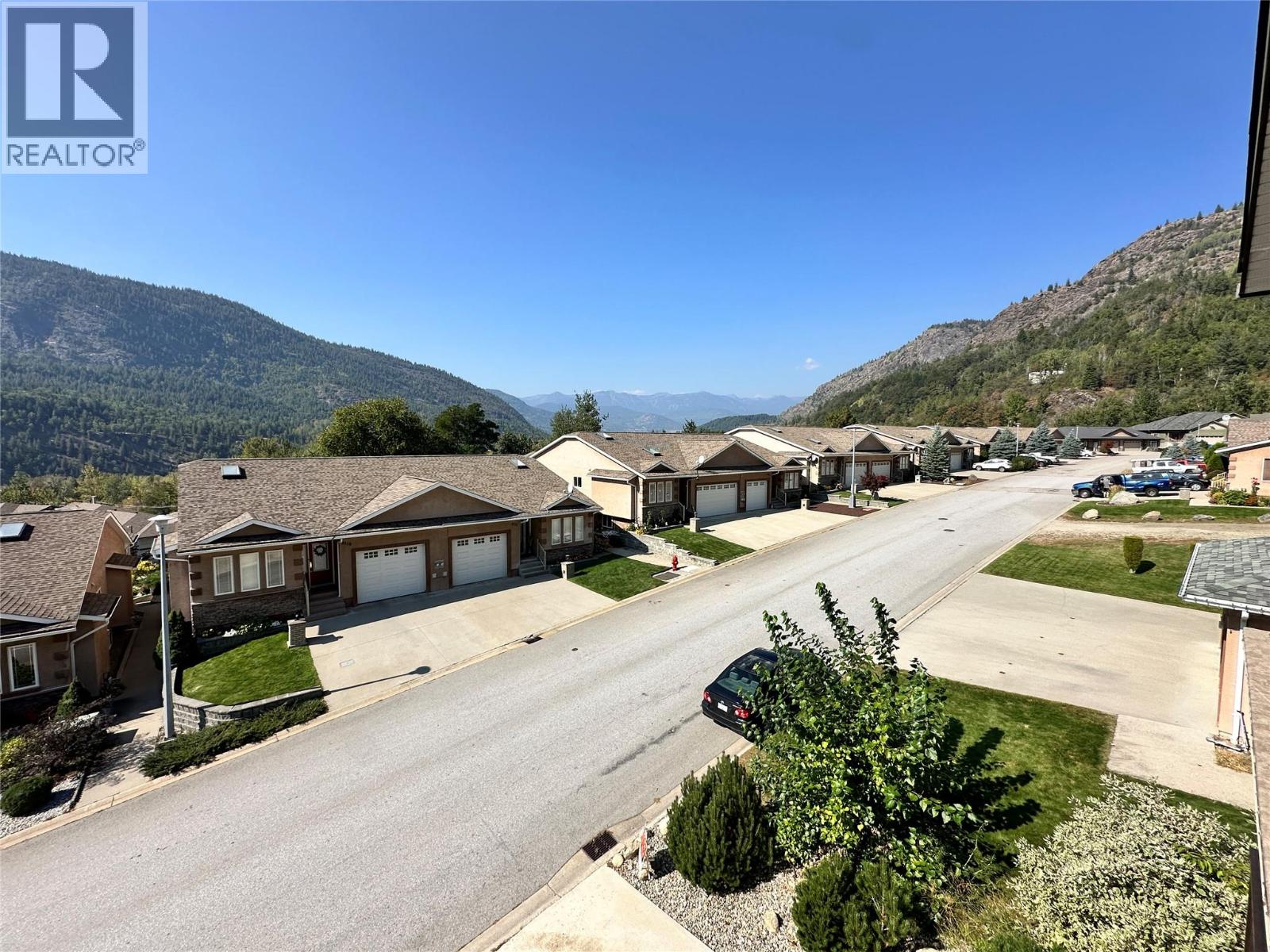 8121 BIRCHWOOD Drive, Trail