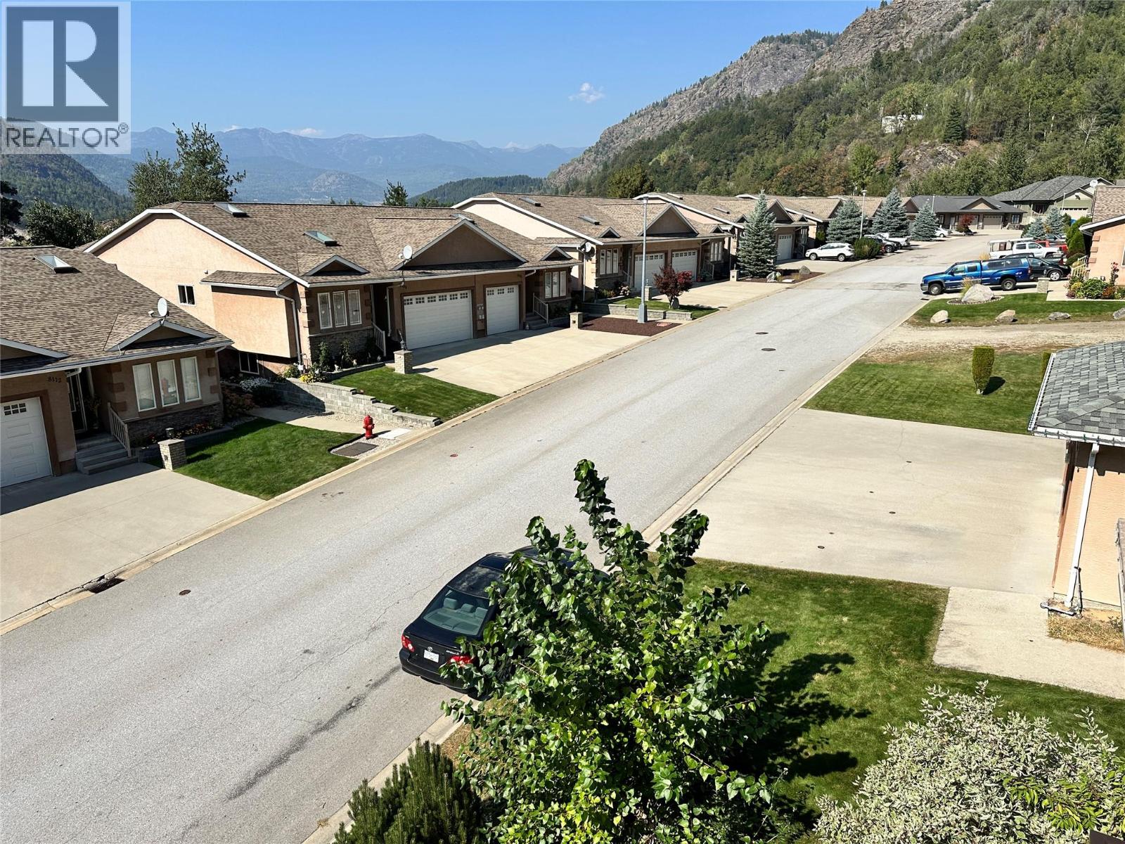8121 BIRCHWOOD Drive, Trail