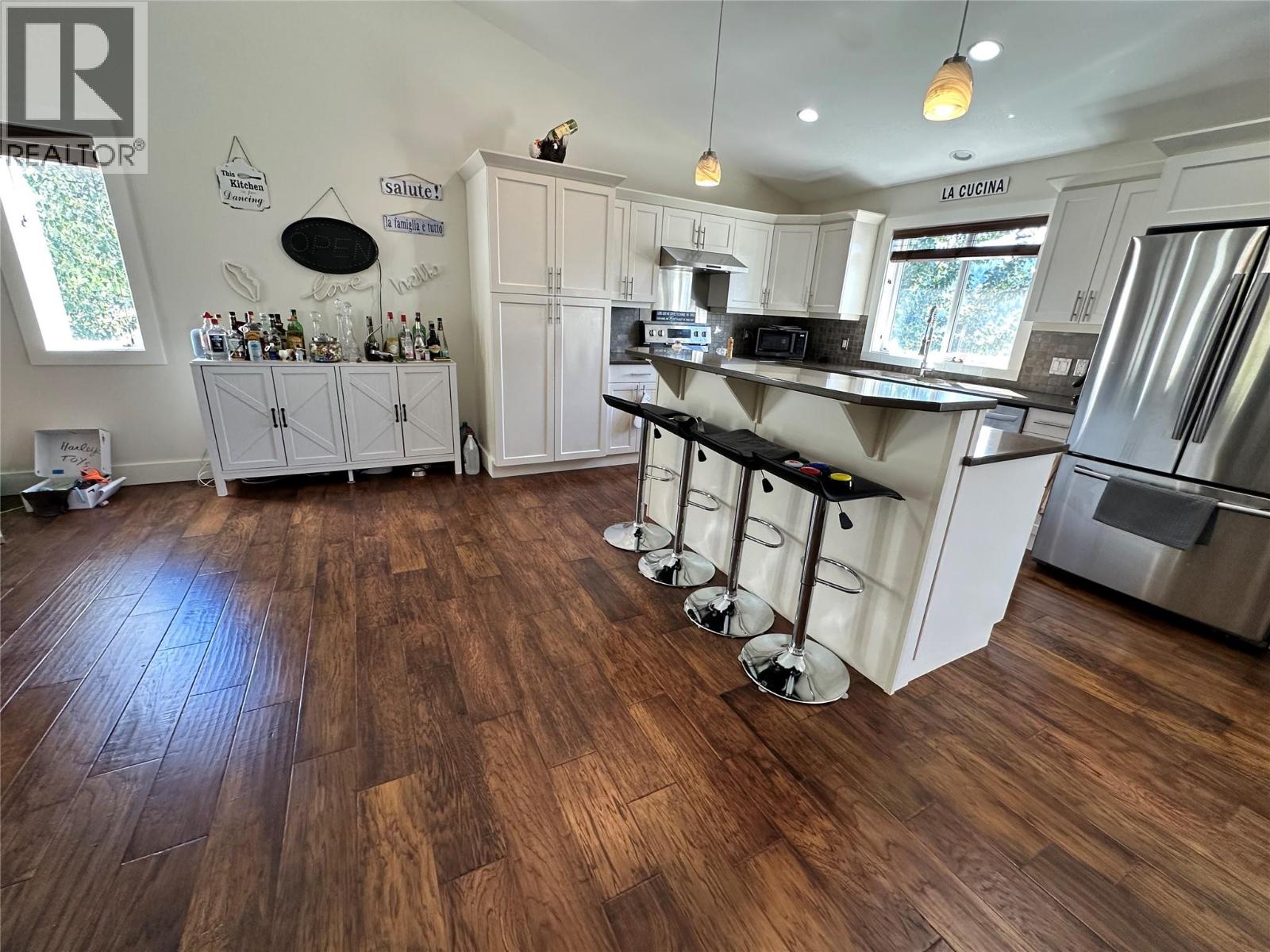 8121 BIRCHWOOD Drive, Trail