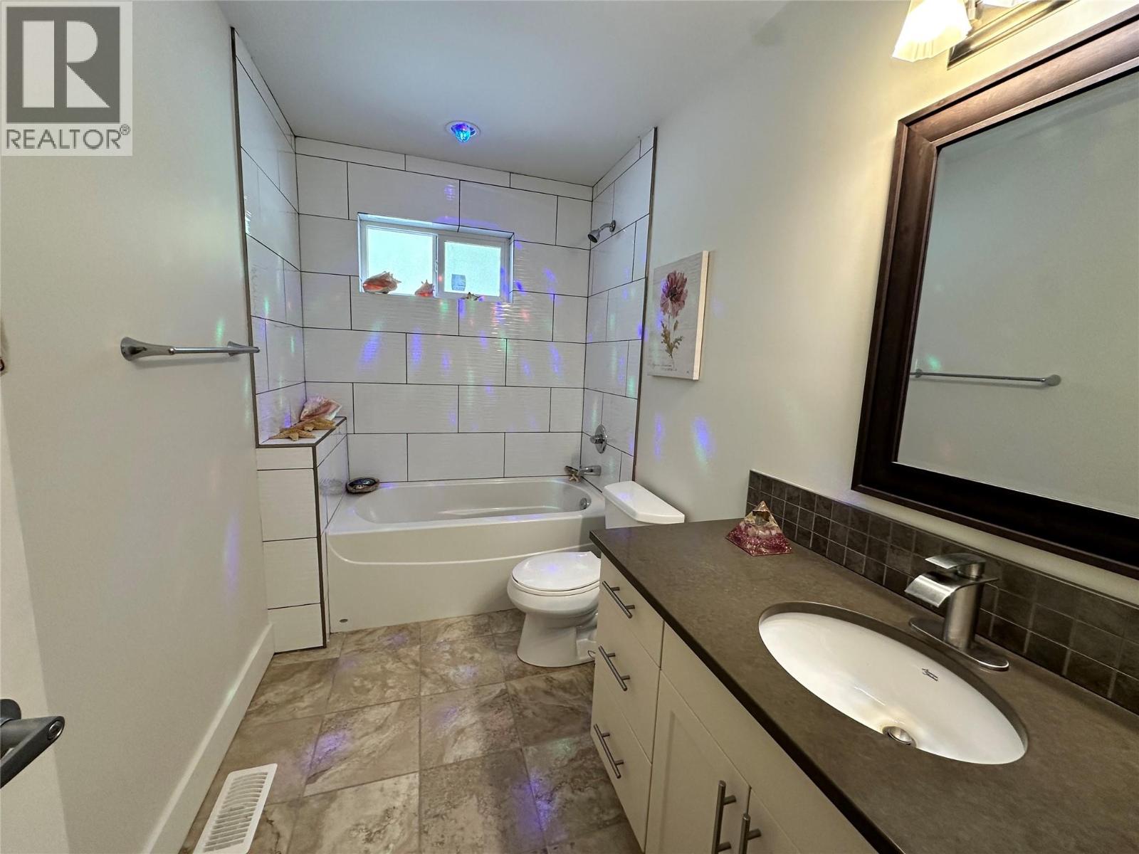 8121 BIRCHWOOD Drive, Trail