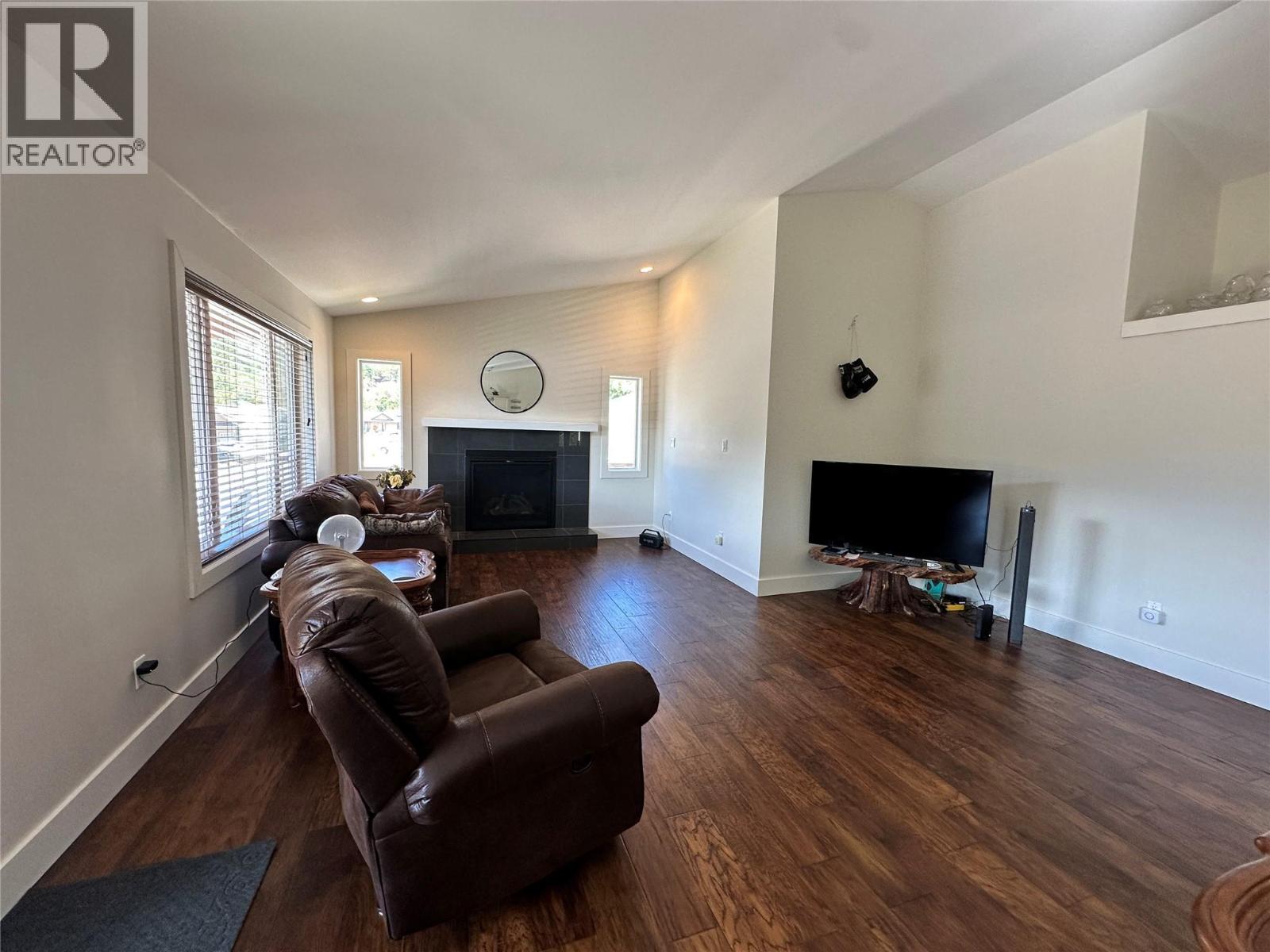 8121 BIRCHWOOD Drive, Trail