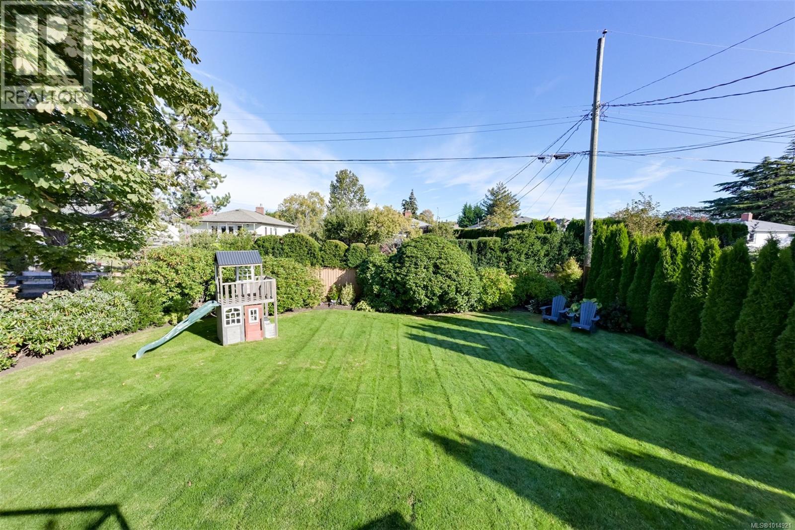 2240 Woodhouse Rd, Oak Bay