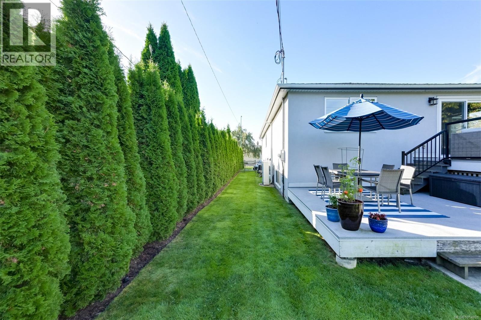 2240 Woodhouse Rd, Oak Bay