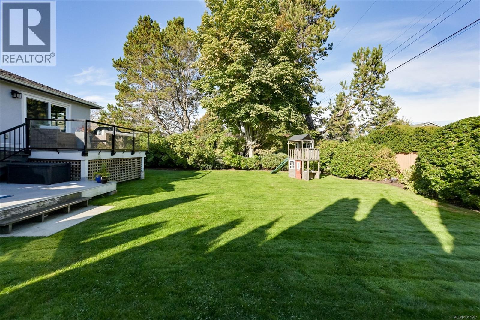 2240 Woodhouse Rd, Oak Bay